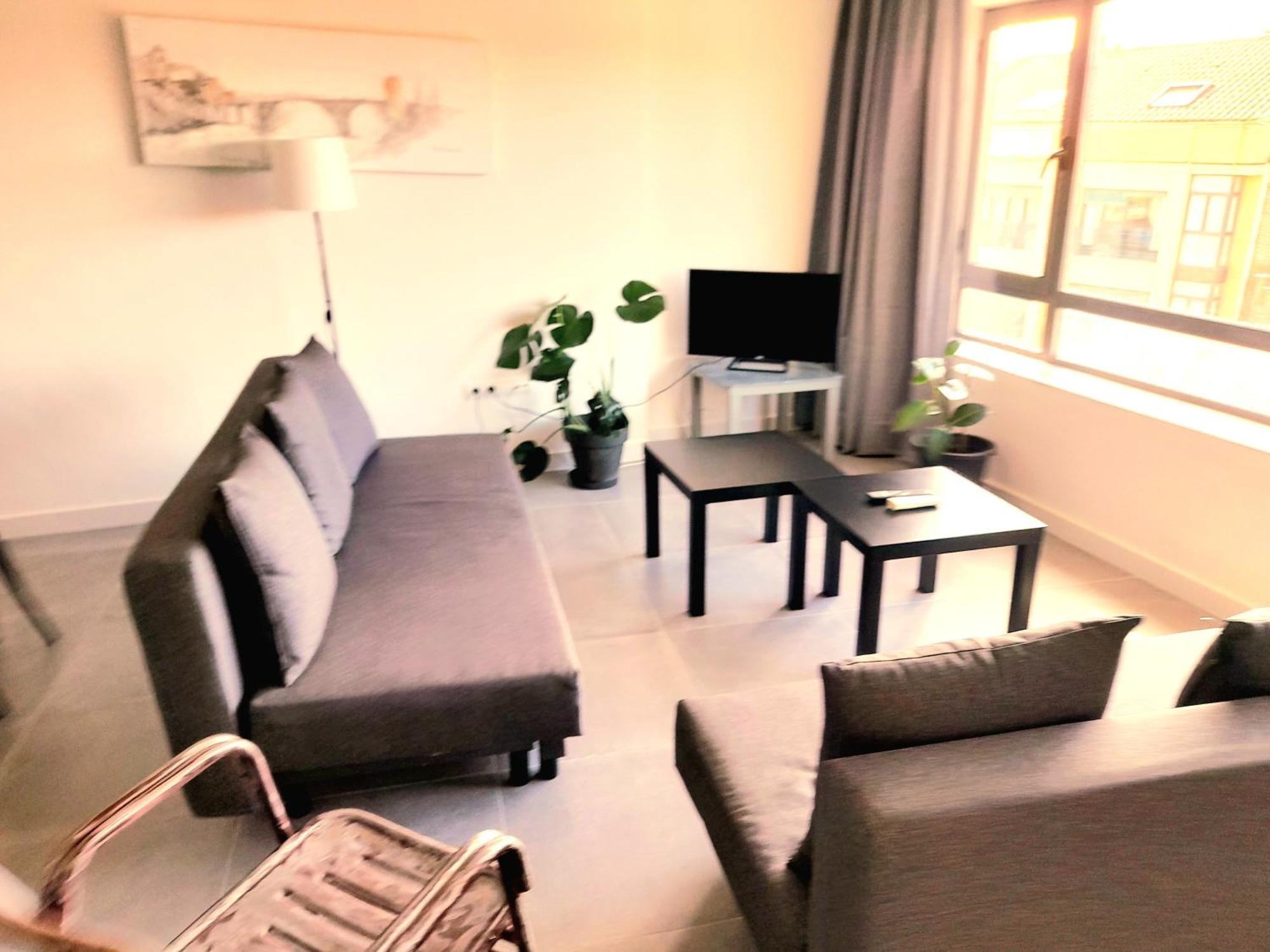 Toletum Low Cost Lofts Diafanos O 2Dormitorios Parking Municipal Gratis Al Aire Libre A 100M Toledo Exterior photo