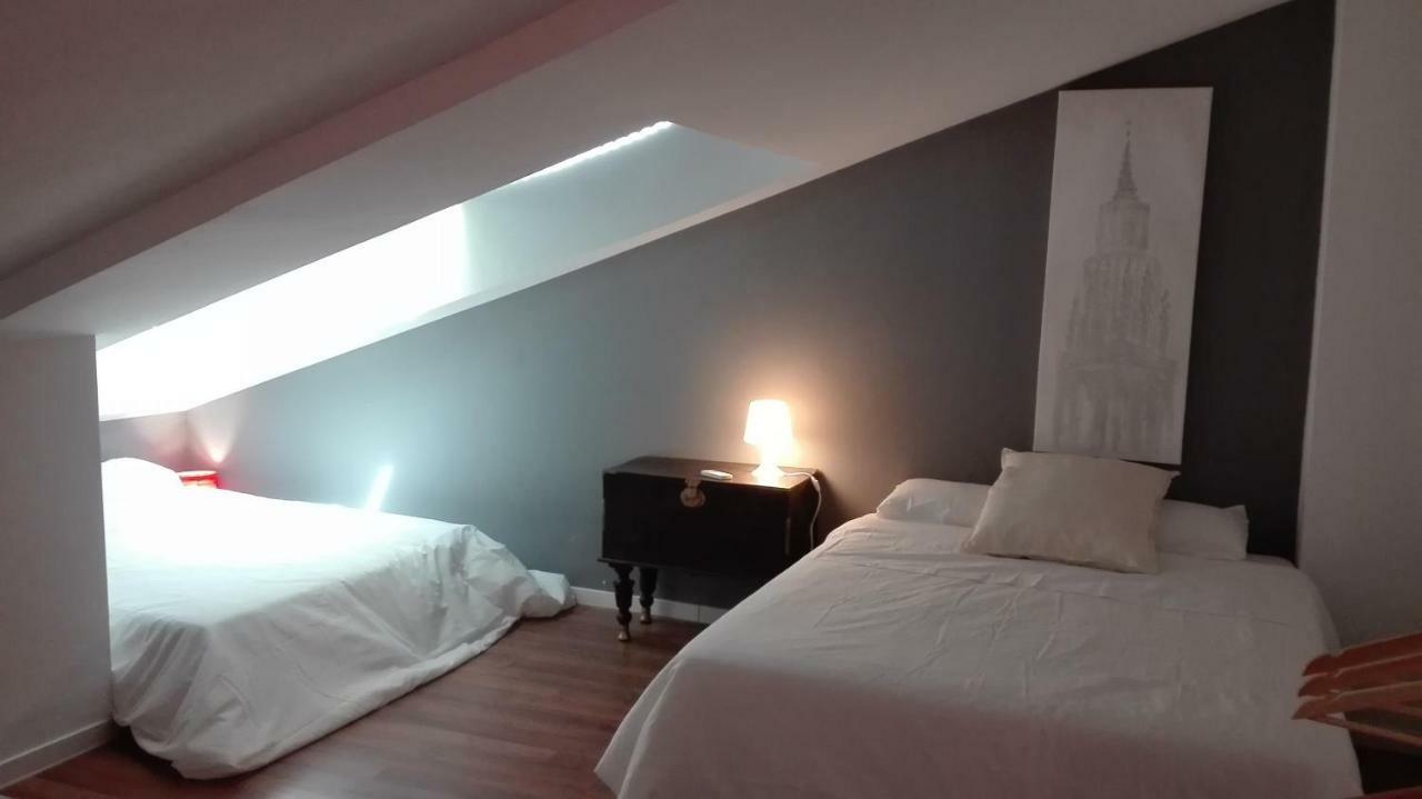 Toletum Low Cost Lofts Diafanos O 2Dormitorios Parking Municipal Gratis Al Aire Libre A 100M Toledo Exterior photo